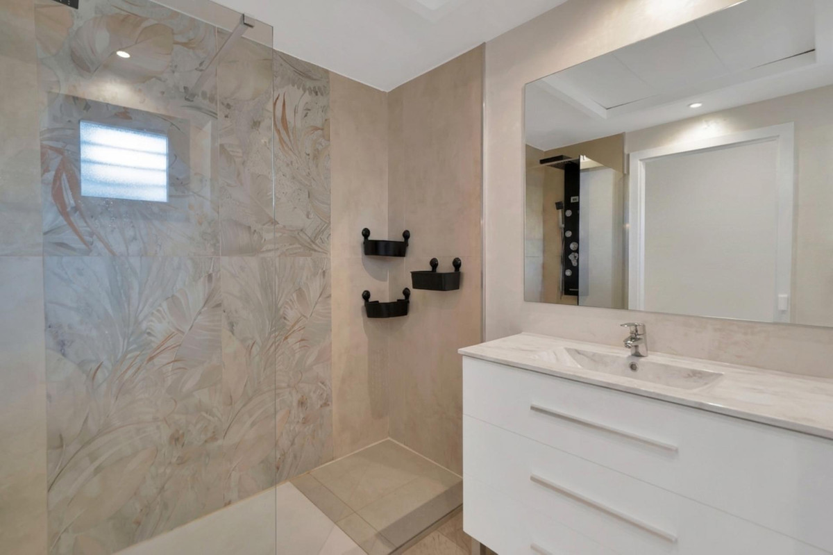 Appartement te koop in Casares | 2 slaapkamers H5485090