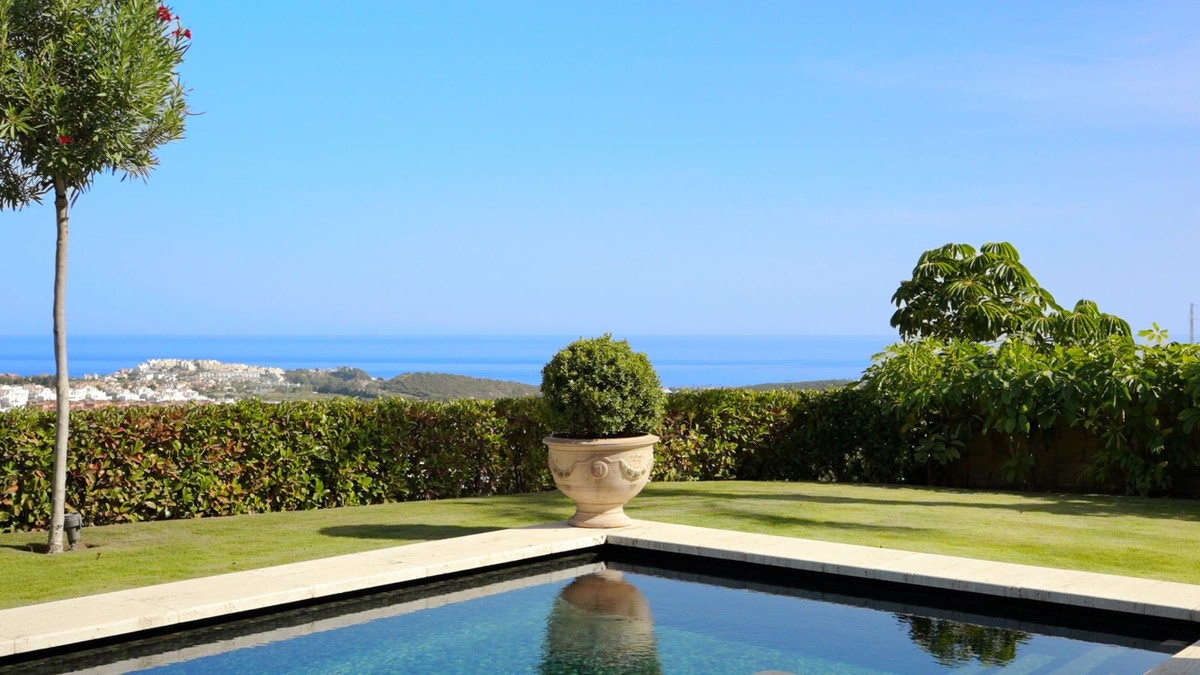 Appartement te koop in Casares | 4 slaapkamers H5492497