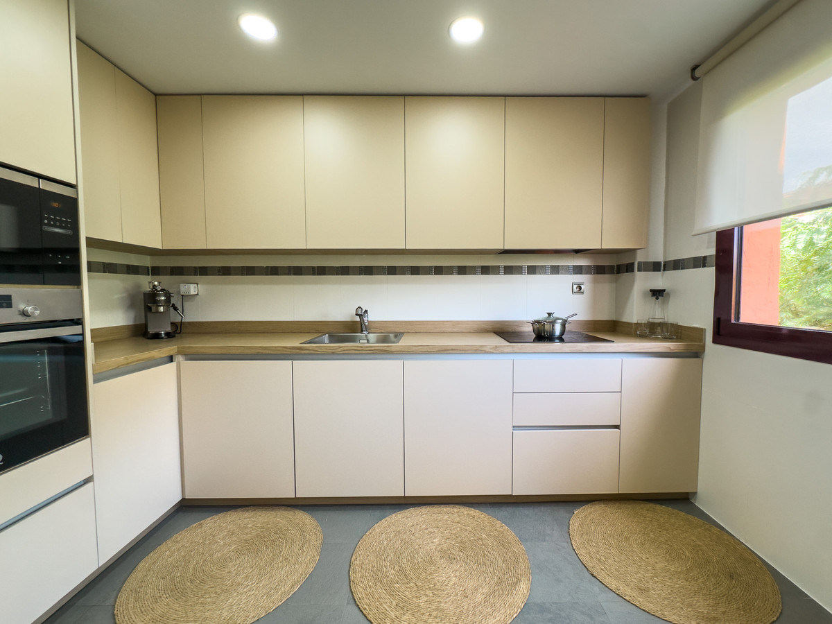 Penthouse te koop in Casares | 2 slaapkamers H5492872