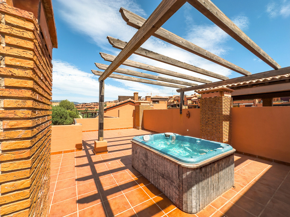 Penthouse te koop in Casares | 2 slaapkamers H5492872