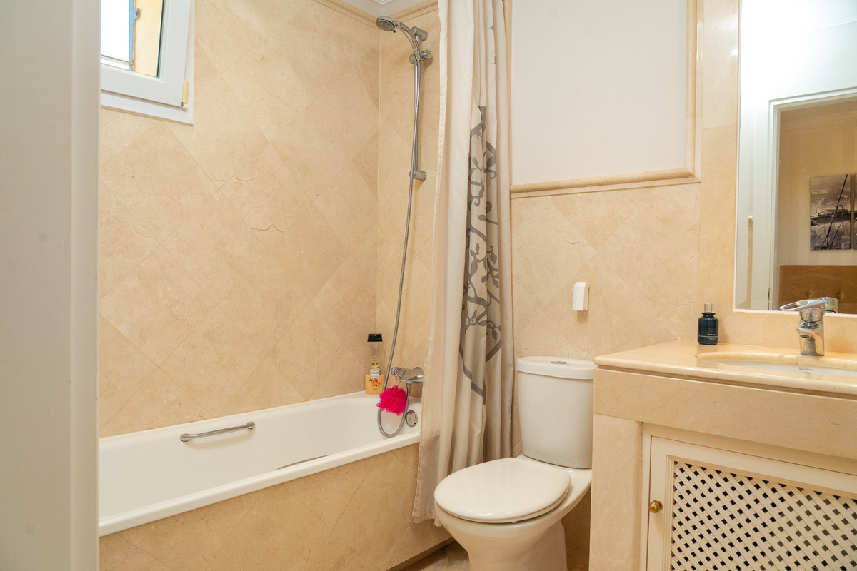 Penthouse te koop in Casares | 3 slaapkamers H5494654