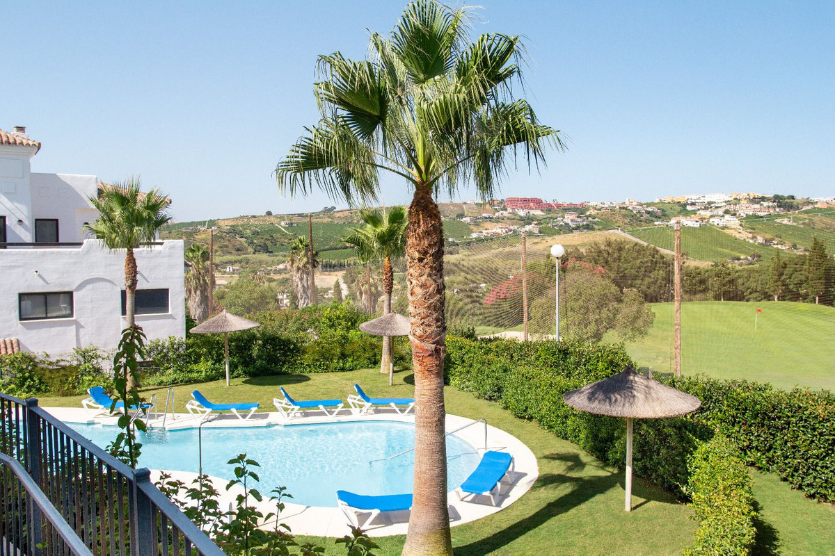 Appartement te koop in Casares | 2 slaapkamers H5496208
