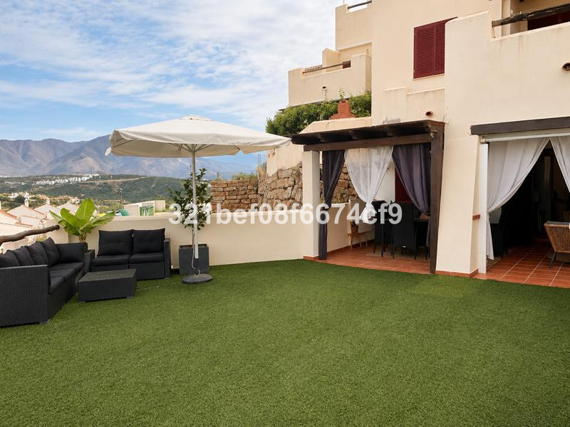 Appartement te koop in Casares | 2 slaapkamers H5502787