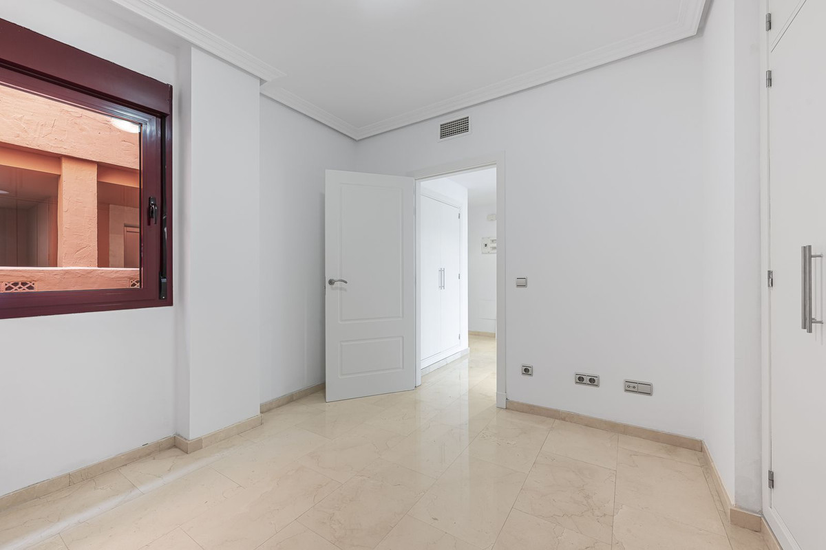 Appartement te koop in Casares | 1 slaapkamers H5520907