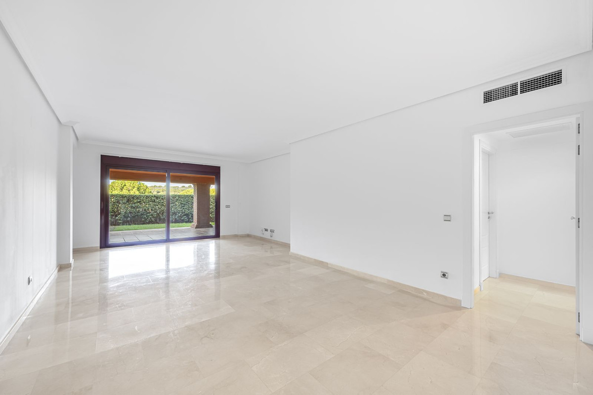 Appartement te koop in Casares | 2 slaapkamers H5520934