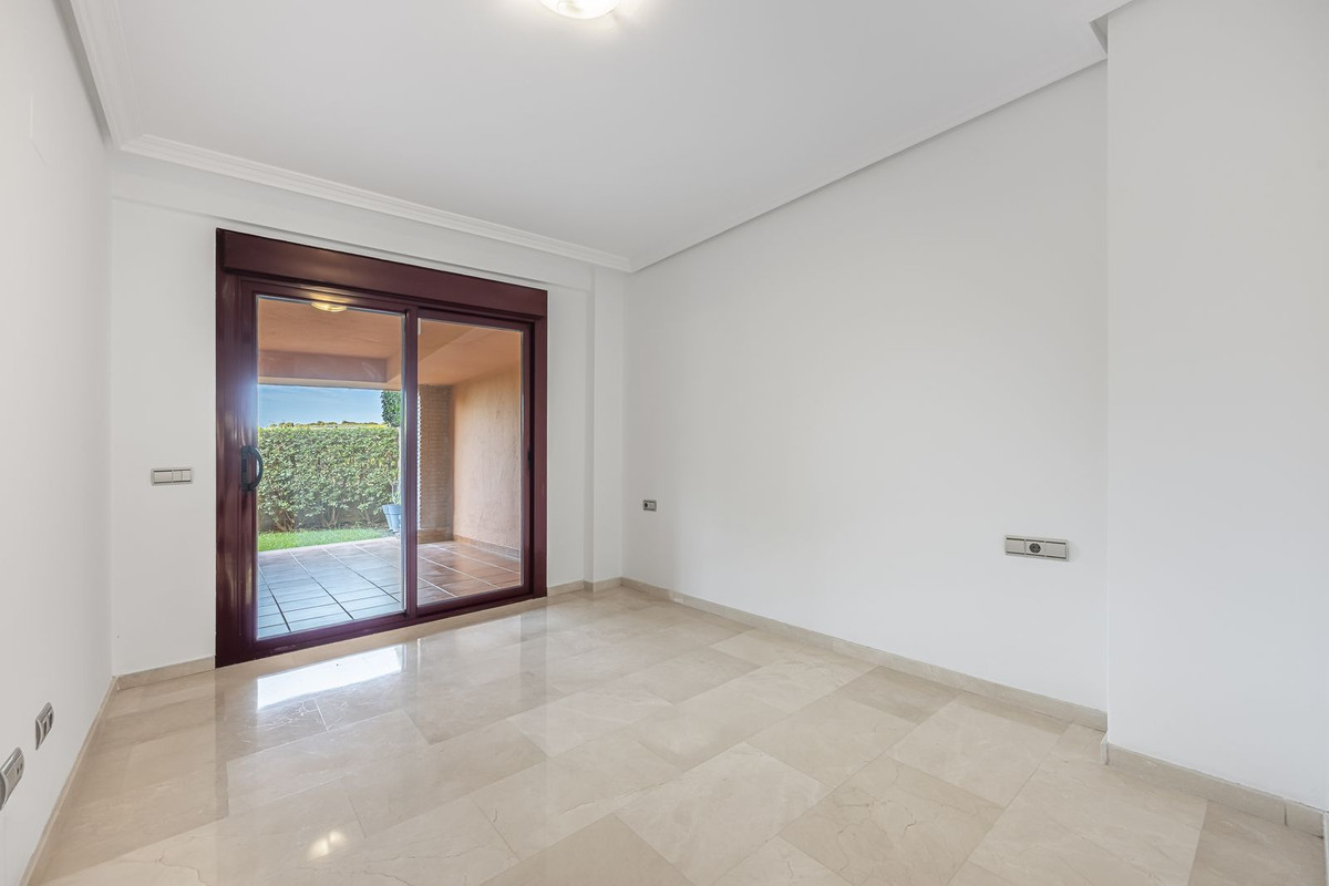 Appartement te koop in Casares | 2 slaapkamers H5520934