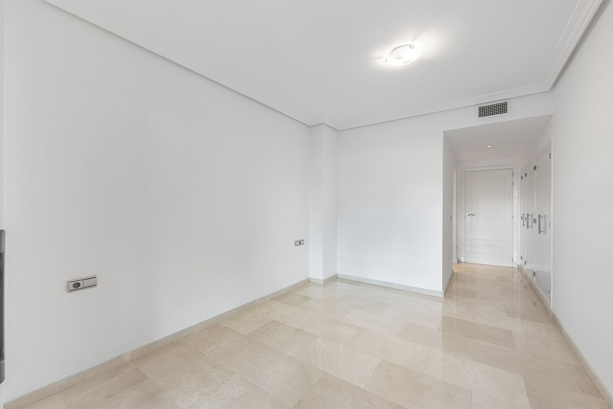 Appartement te koop in Casares | 2 slaapkamers H5520934
