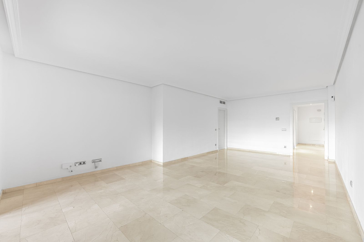 Appartement te koop in Casares | 2 slaapkamers H5520934