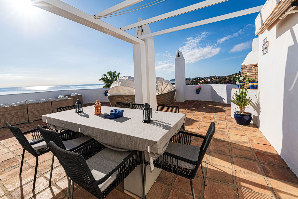 Penthouse in Casares Playa-3