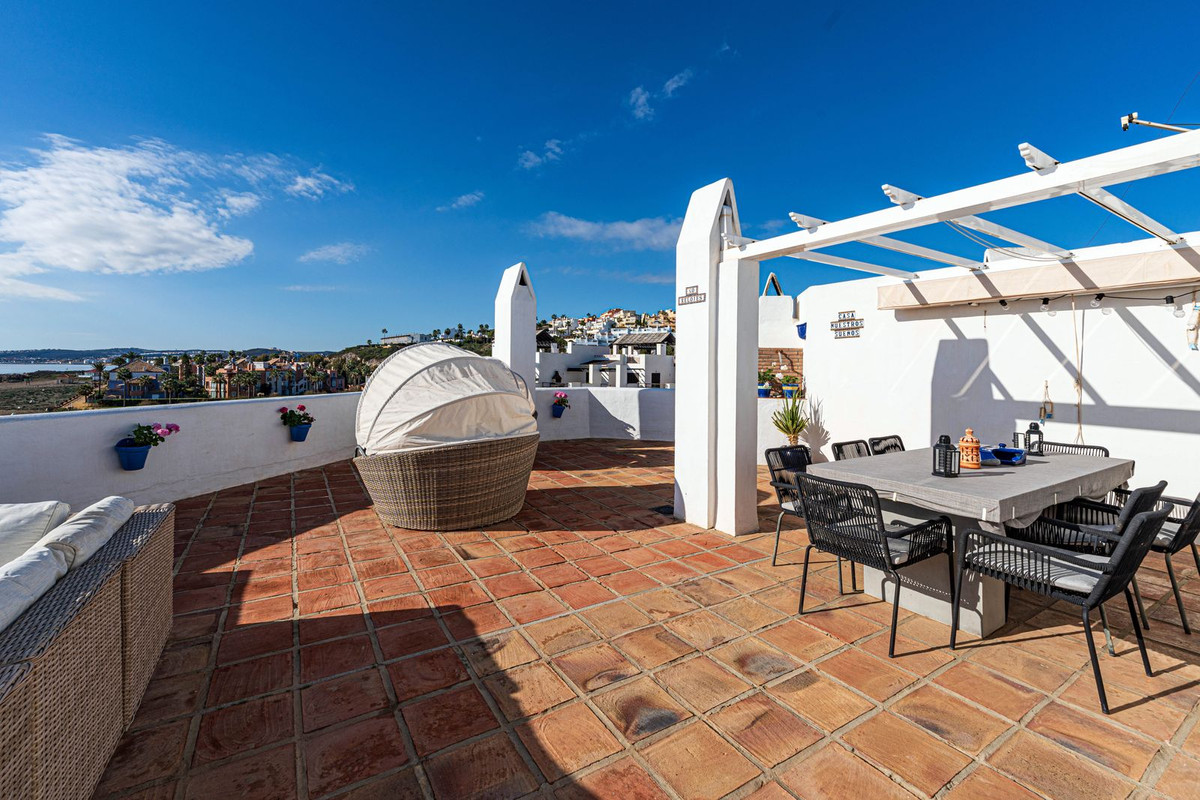 Penthouse in Casares Playa-43