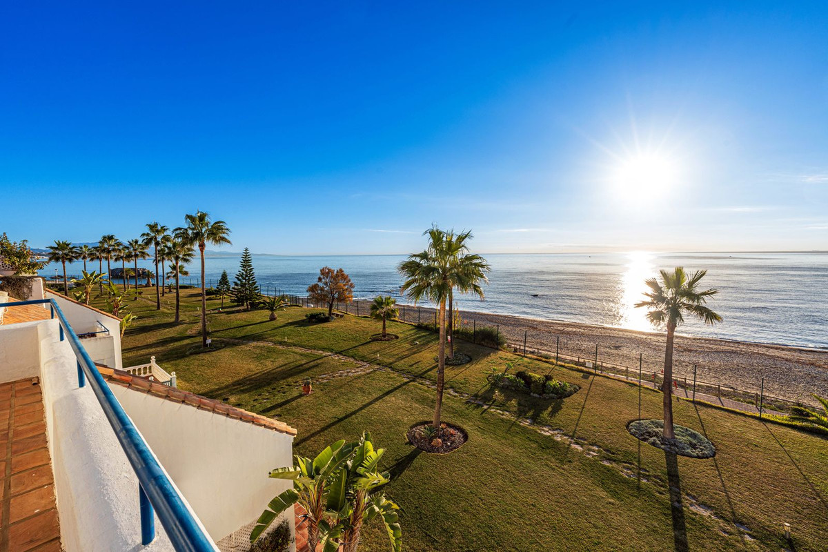 Penthouse in Casares Playa-5