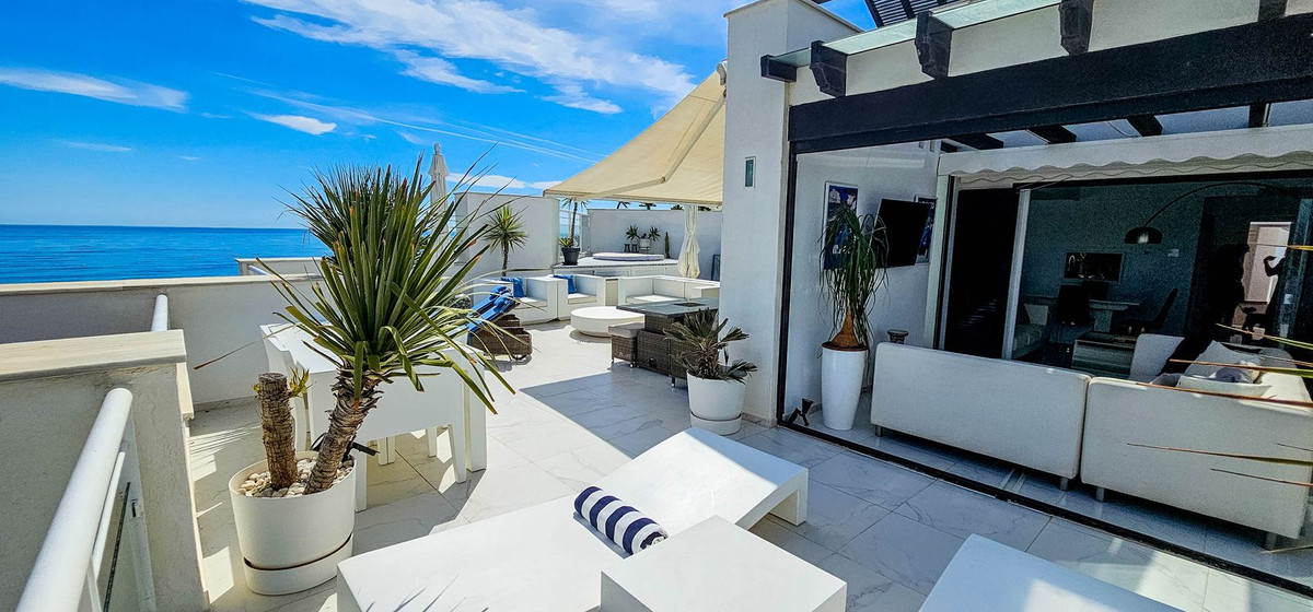 Penthouse in Casares Playa-51