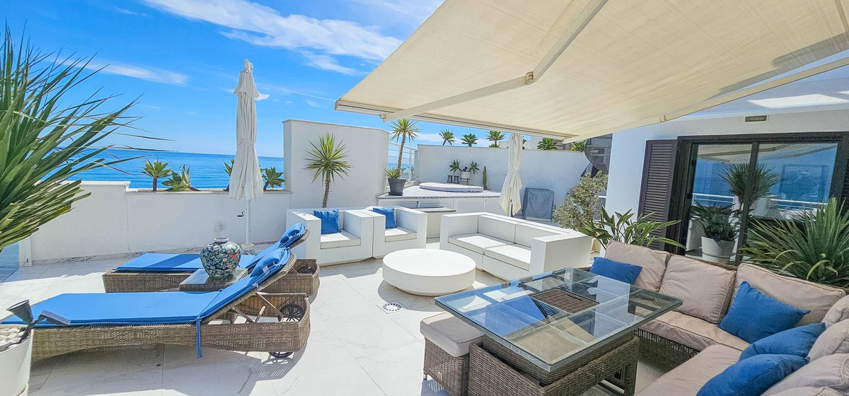 Penthouse in Casares Playa-52