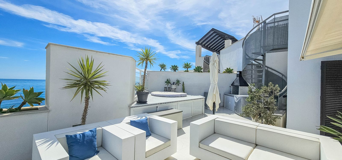 Penthouse in Casares Playa-55