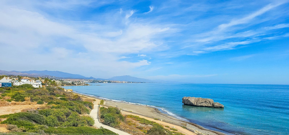 Penthouse in Casares Playa-56