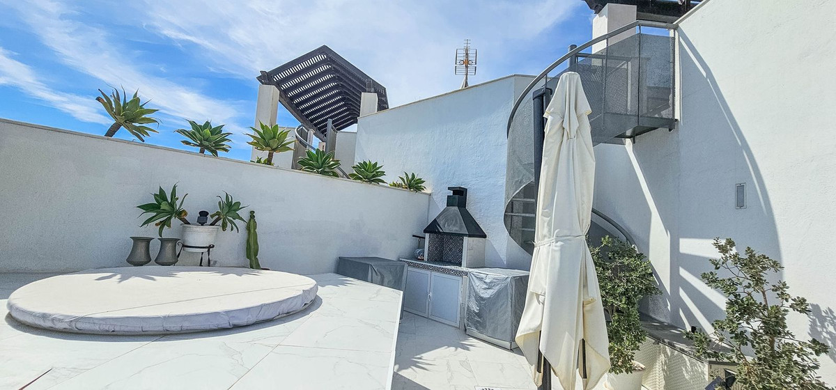 Penthouse in Casares Playa-63