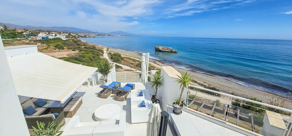 Penthouse in Casares Playa-68