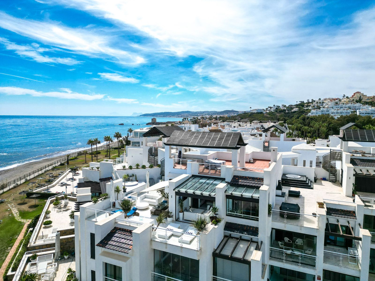 Penthouse in Casares Playa-82