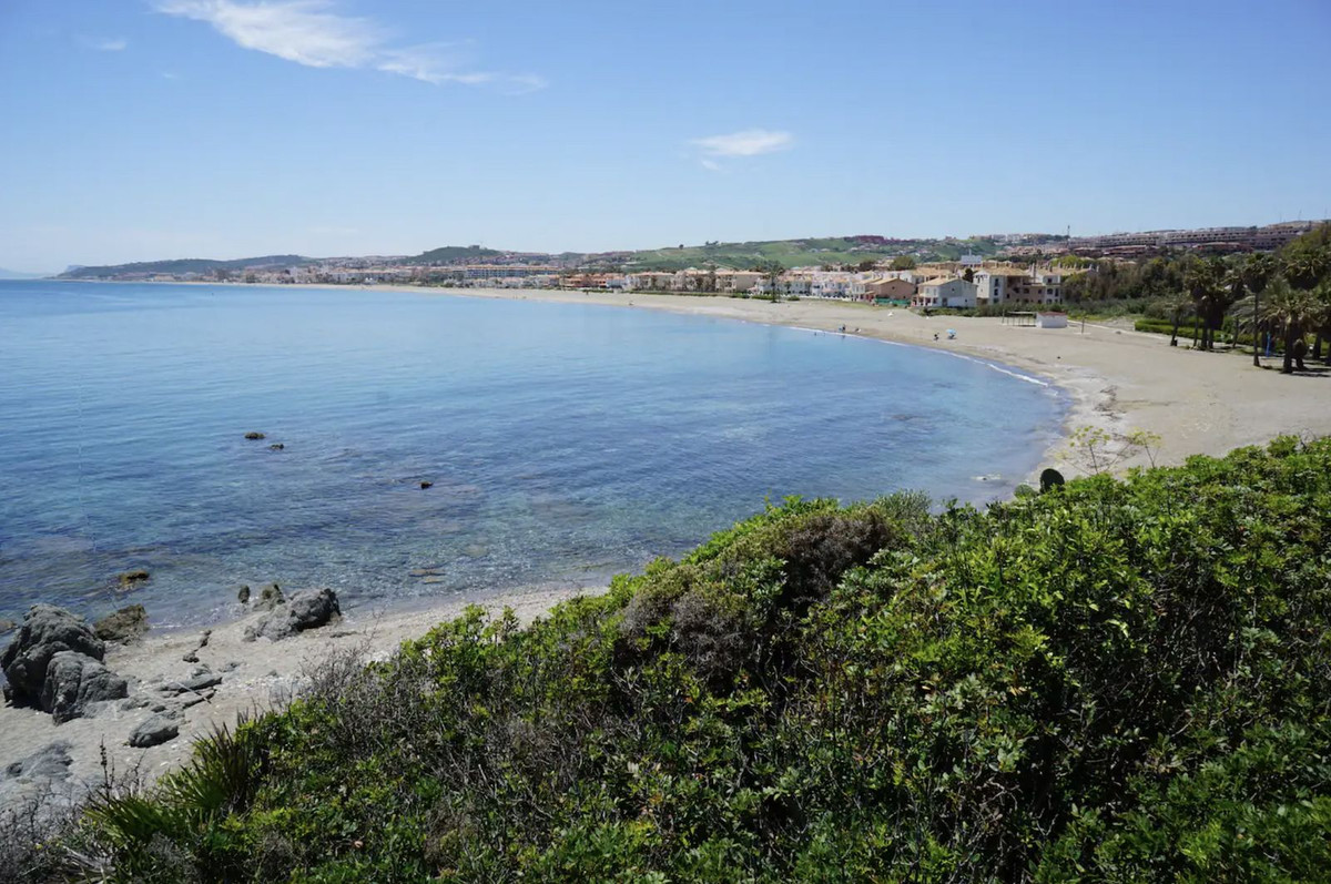 Penthouse in Casares Playa-22