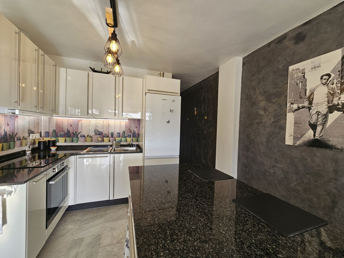 Appartement te koop in Casares Playa | 4 slaapkamers H4927111