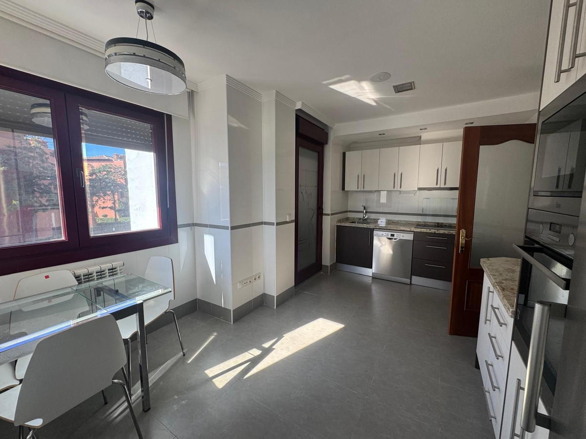 Tussenverdieping Appartement in Casares Playa-10