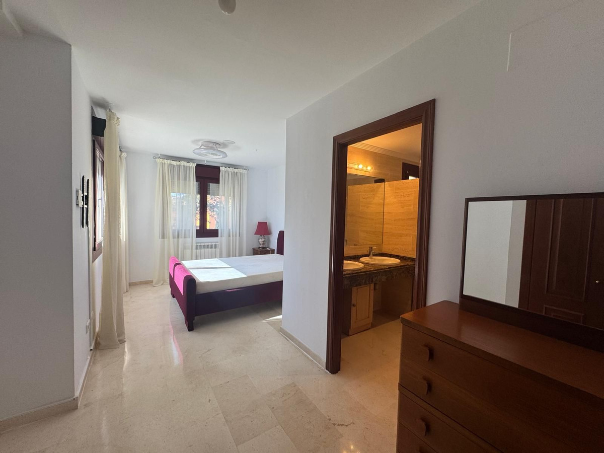 Tussenverdieping Appartement in Casares Playa-13