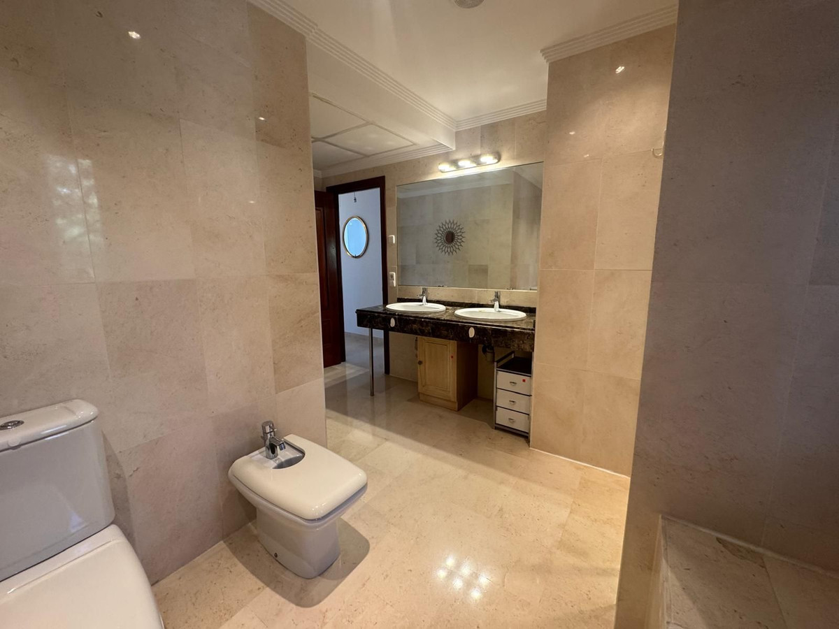 Tussenverdieping Appartement in Casares Playa-16
