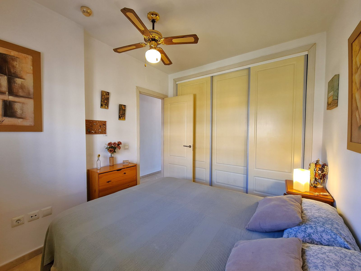 Appartement te koop in Casares Playa | 1 slaapkamers H5048581