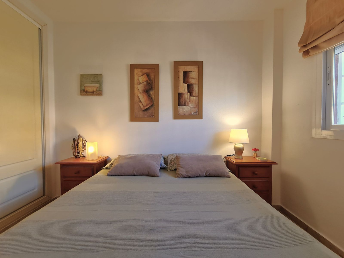 Appartement te koop in Casares Playa | 1 slaapkamers H5048581