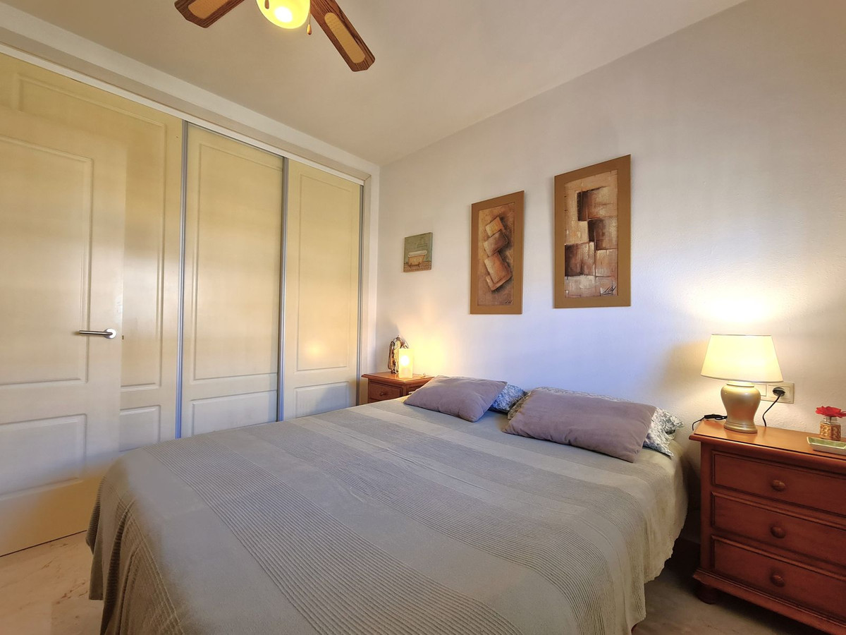 Appartement te koop in Casares Playa | 1 slaapkamers H5048581