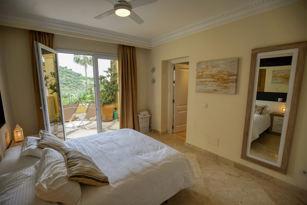 Appartement te koop in Casares Playa | 3 slaapkamers H5049022