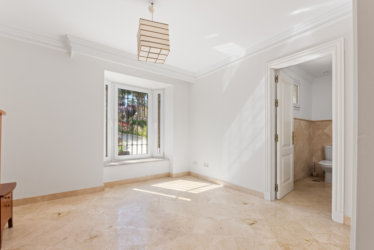 Appartement te koop in Casares Playa | 3 slaapkamers H5052766