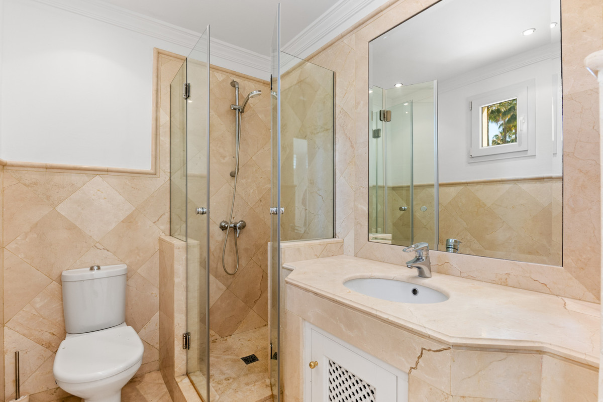 Appartement te koop in Casares Playa | 3 slaapkamers H5052766