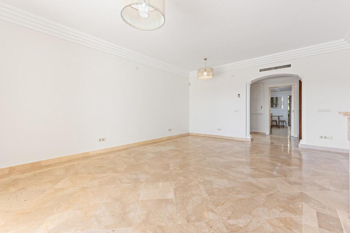 Appartement te koop in Casares Playa | 3 slaapkamers H5052766