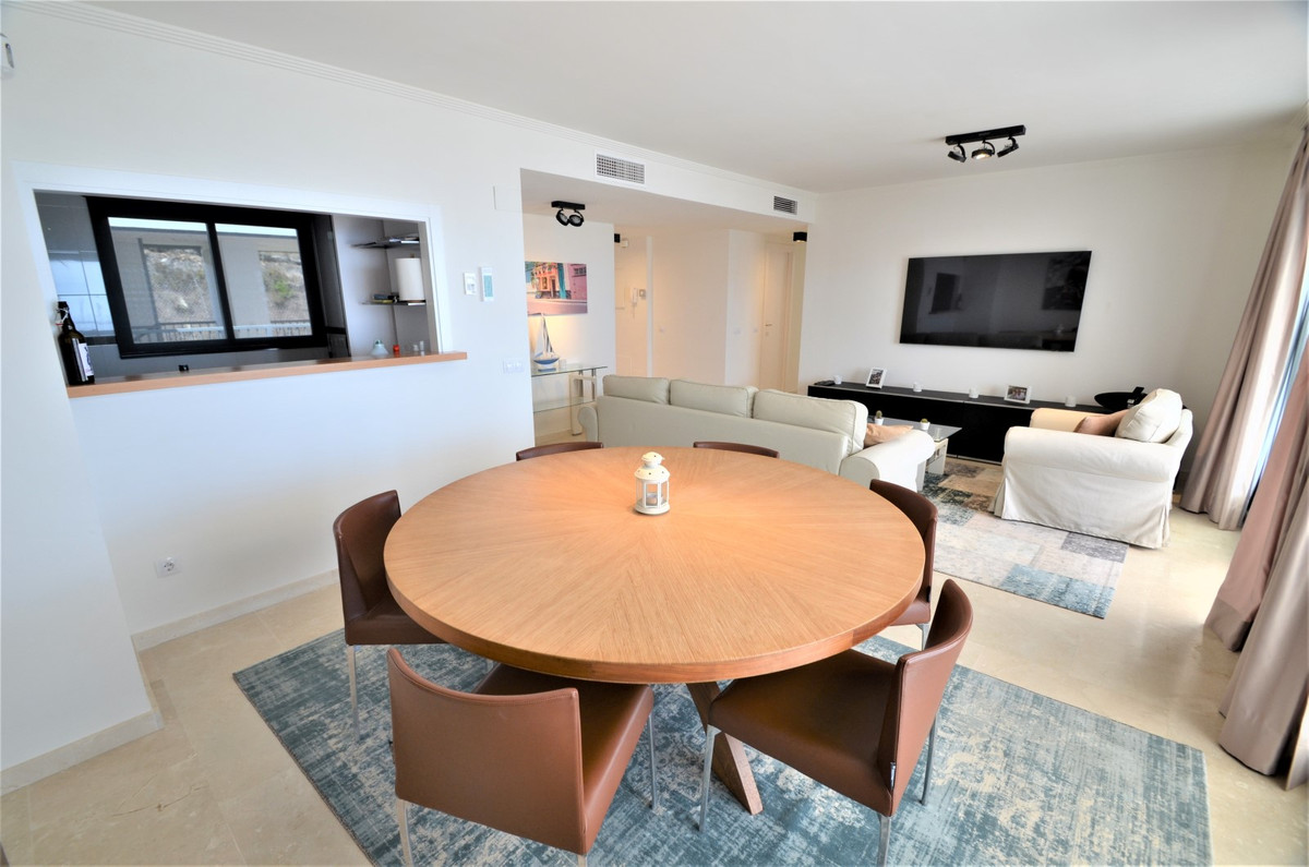 Penthouse te koop in Casares Playa | 2 slaapkamers H5062213