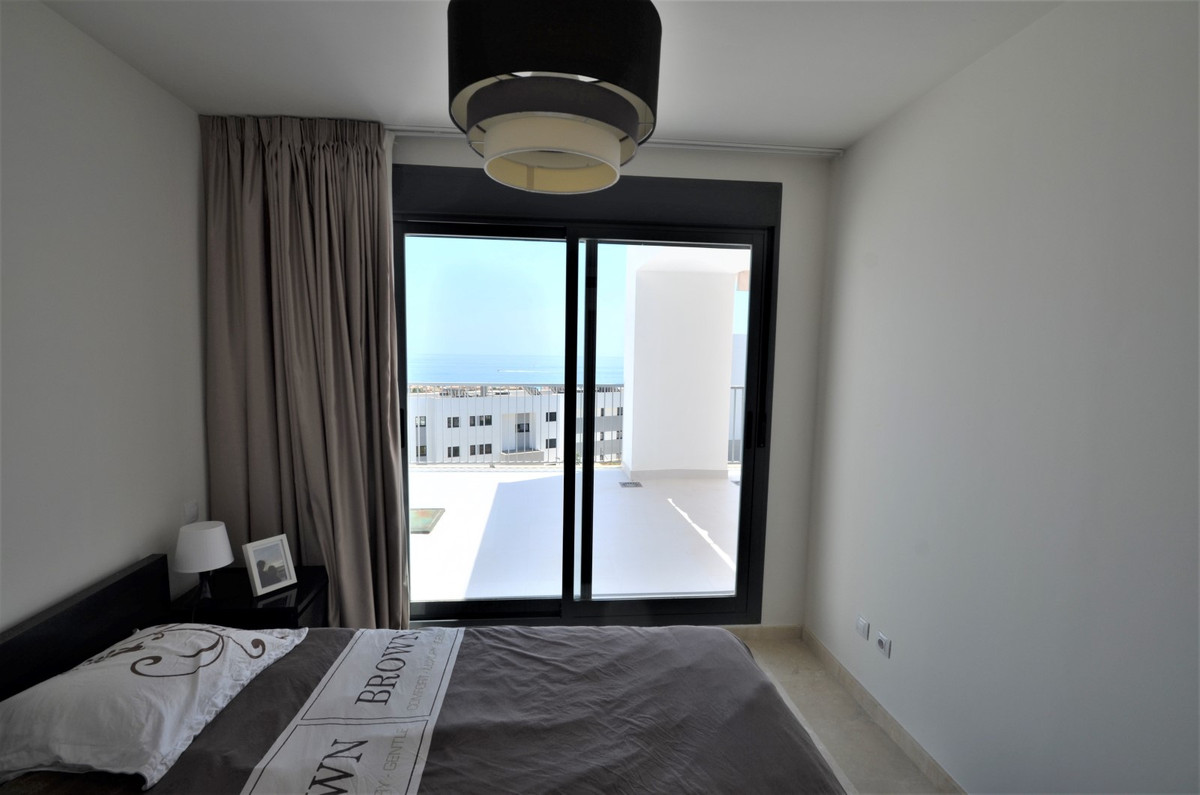 Penthouse te koop in Casares Playa | 2 slaapkamers H5062213
