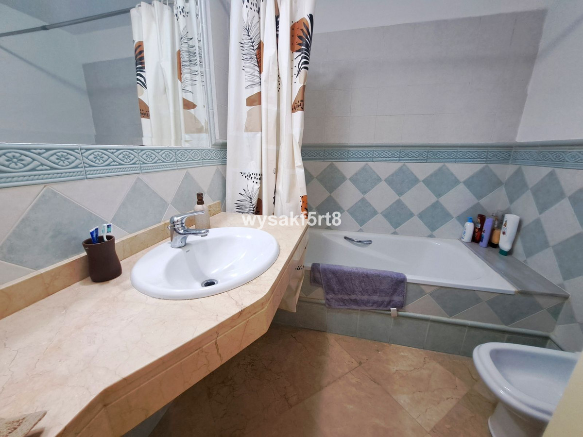 Appartement te koop in Casares Playa | 2 slaapkamers H5079205