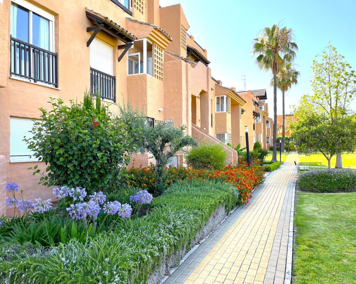 Appartement te koop in Casares Playa | 2 slaapkamers H5083789