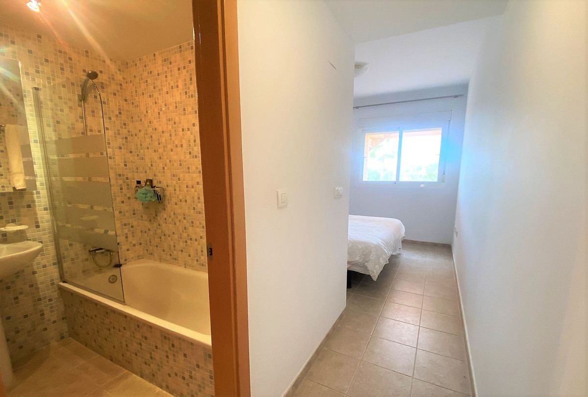 Appartement te koop in Casares Playa | 2 slaapkamers H5107975