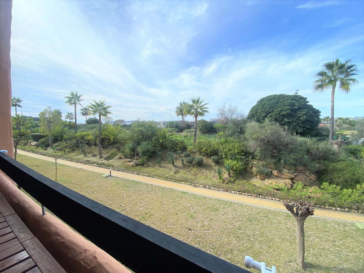 Appartement te koop in Casares Playa | 2 slaapkamers H5107975