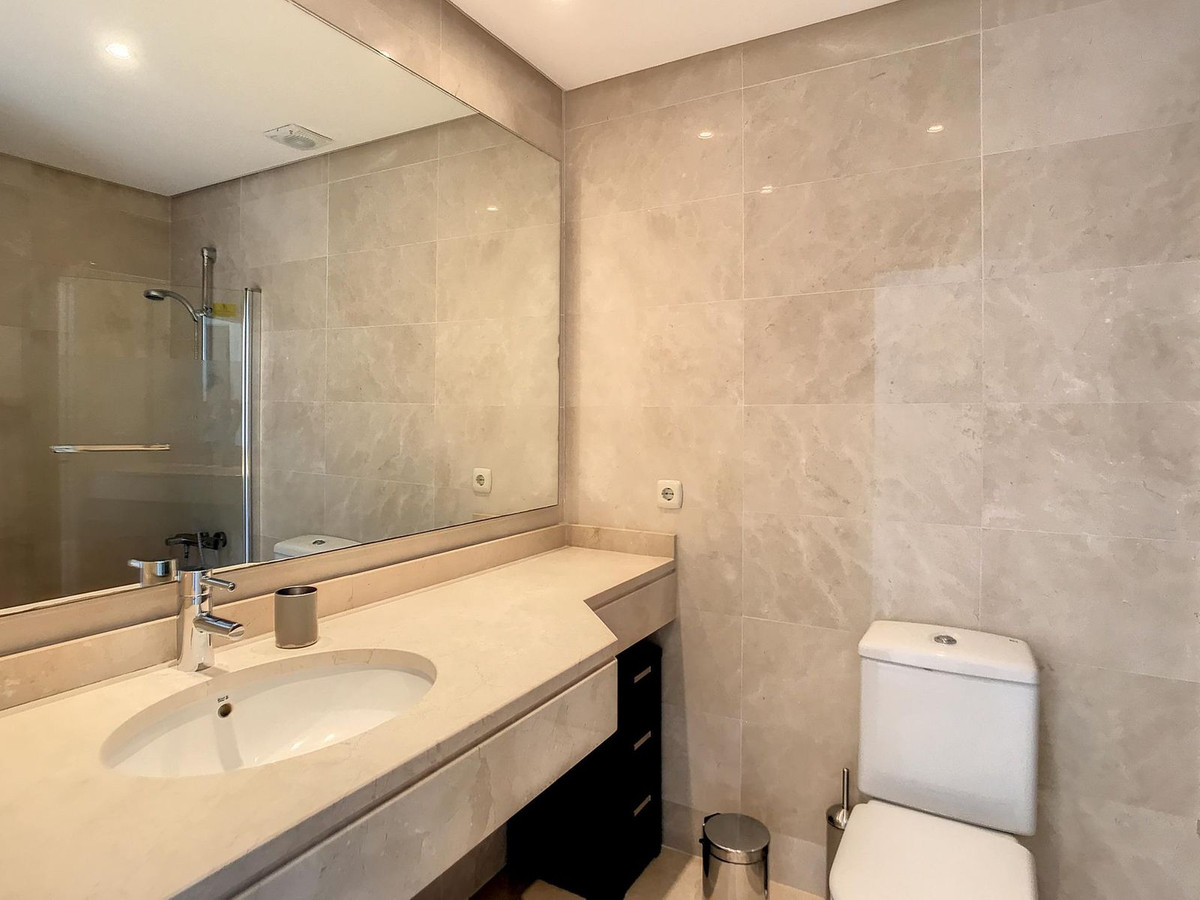 Appartement te koop in Casares Playa | 2 slaapkamers H5118892