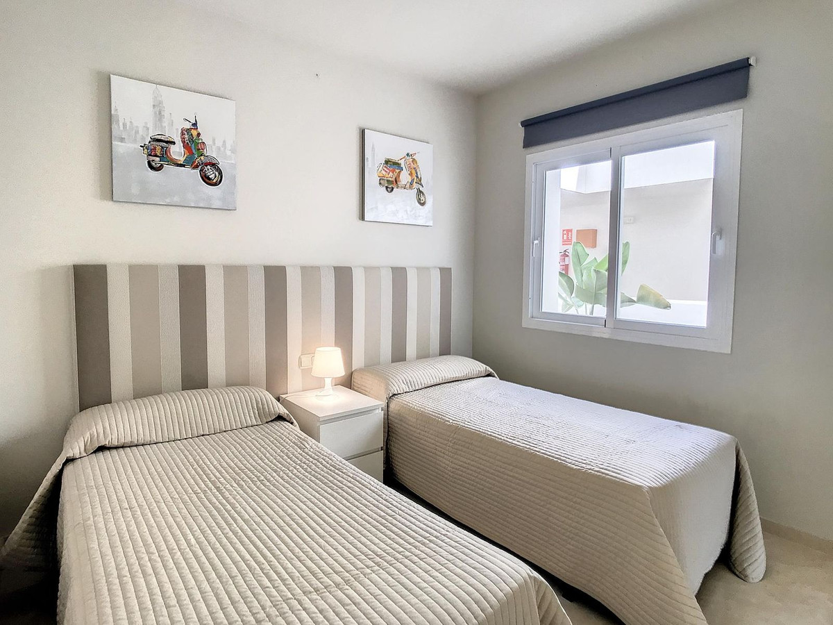 Appartement te koop in Casares Playa | 2 slaapkamers H5118892