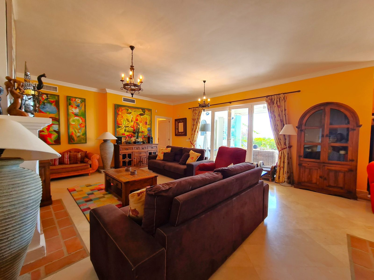 Appartement te koop in Casares Playa | 3 slaapkamers H5120560