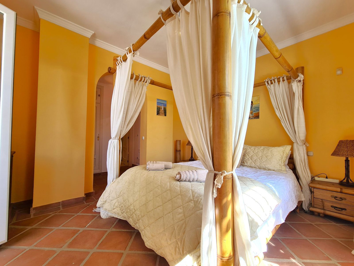 Appartement te koop in Casares Playa | 3 slaapkamers H5120560