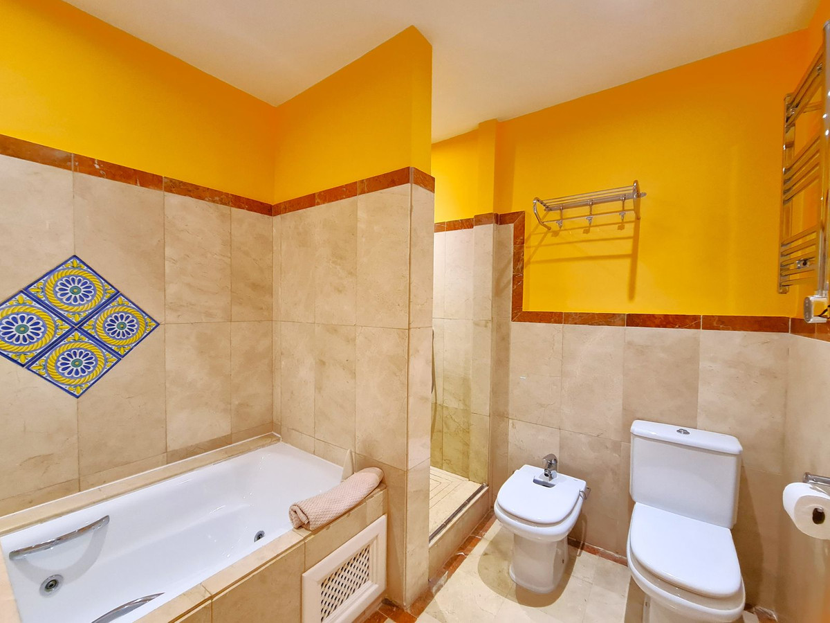 Appartement te koop in Casares Playa | 3 slaapkamers H5120560