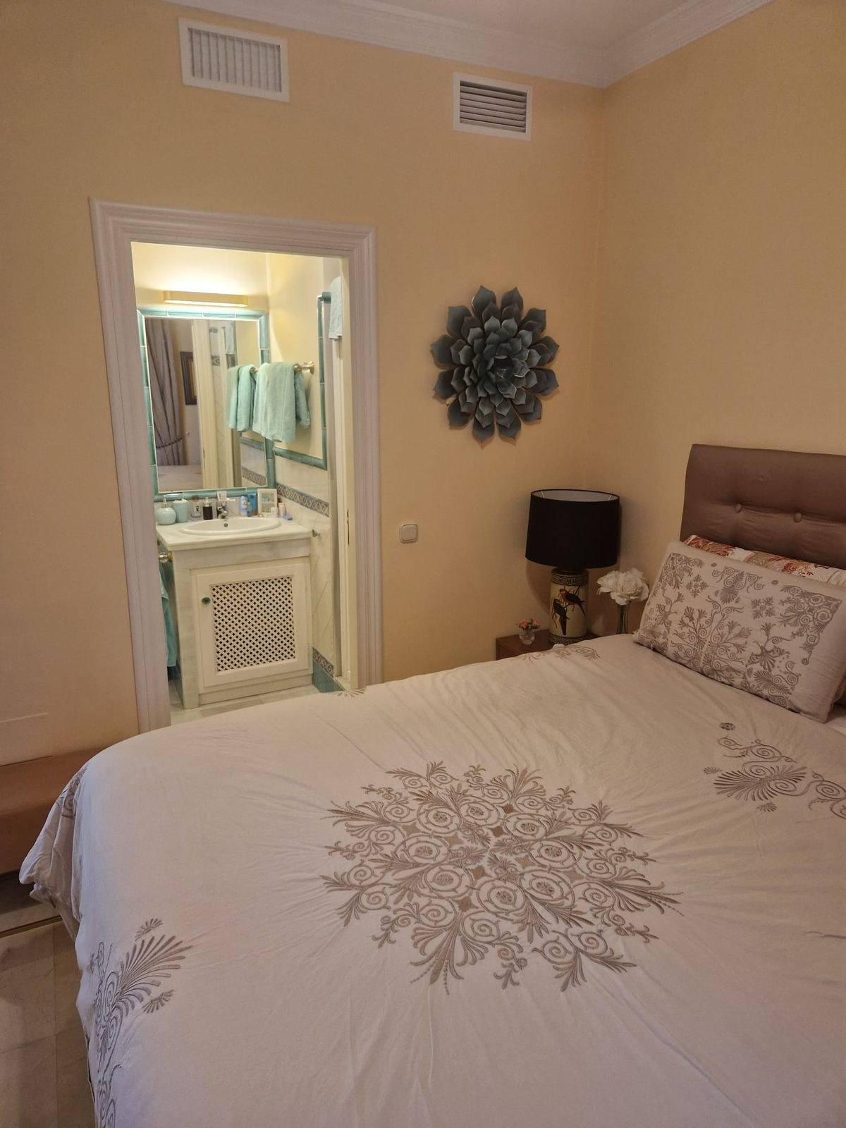 Apartment for sale in Casares Playa | 2 bedrooms H5127403