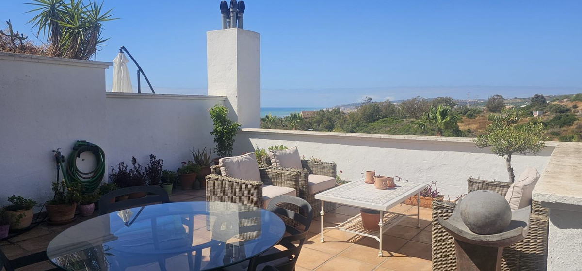 Penthouse for sale in Casares Playa | 3 bedrooms H5128996