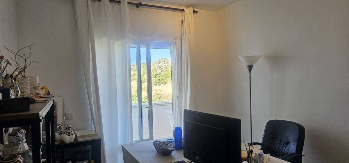 Penthouse for sale in Casares Playa | 3 bedrooms H5128996