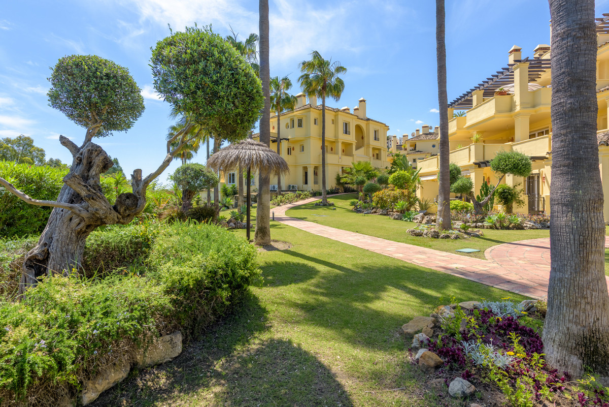 Appartement te koop in Casares Playa | 4 slaapkamers H5129995