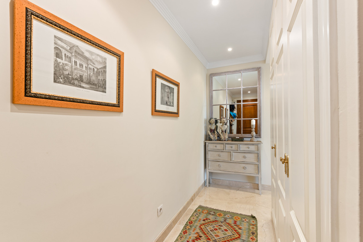 Appartement te koop in Casares Playa | 4 slaapkamers H5129995